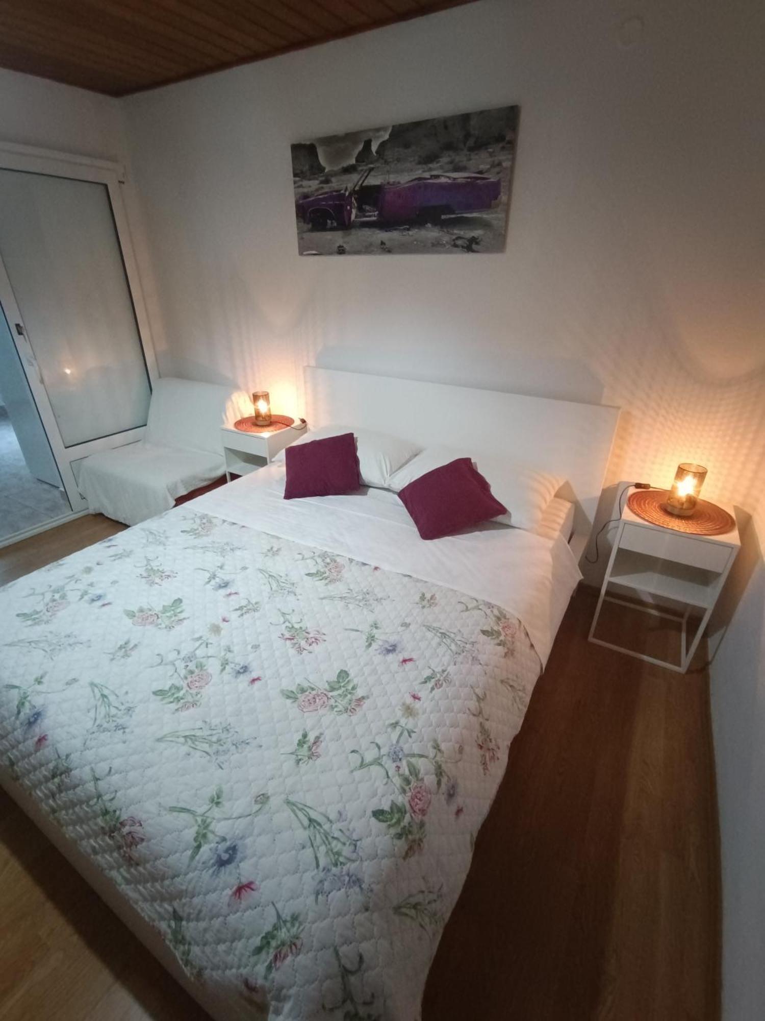 Apartments Lucic Хвар Екстериор снимка