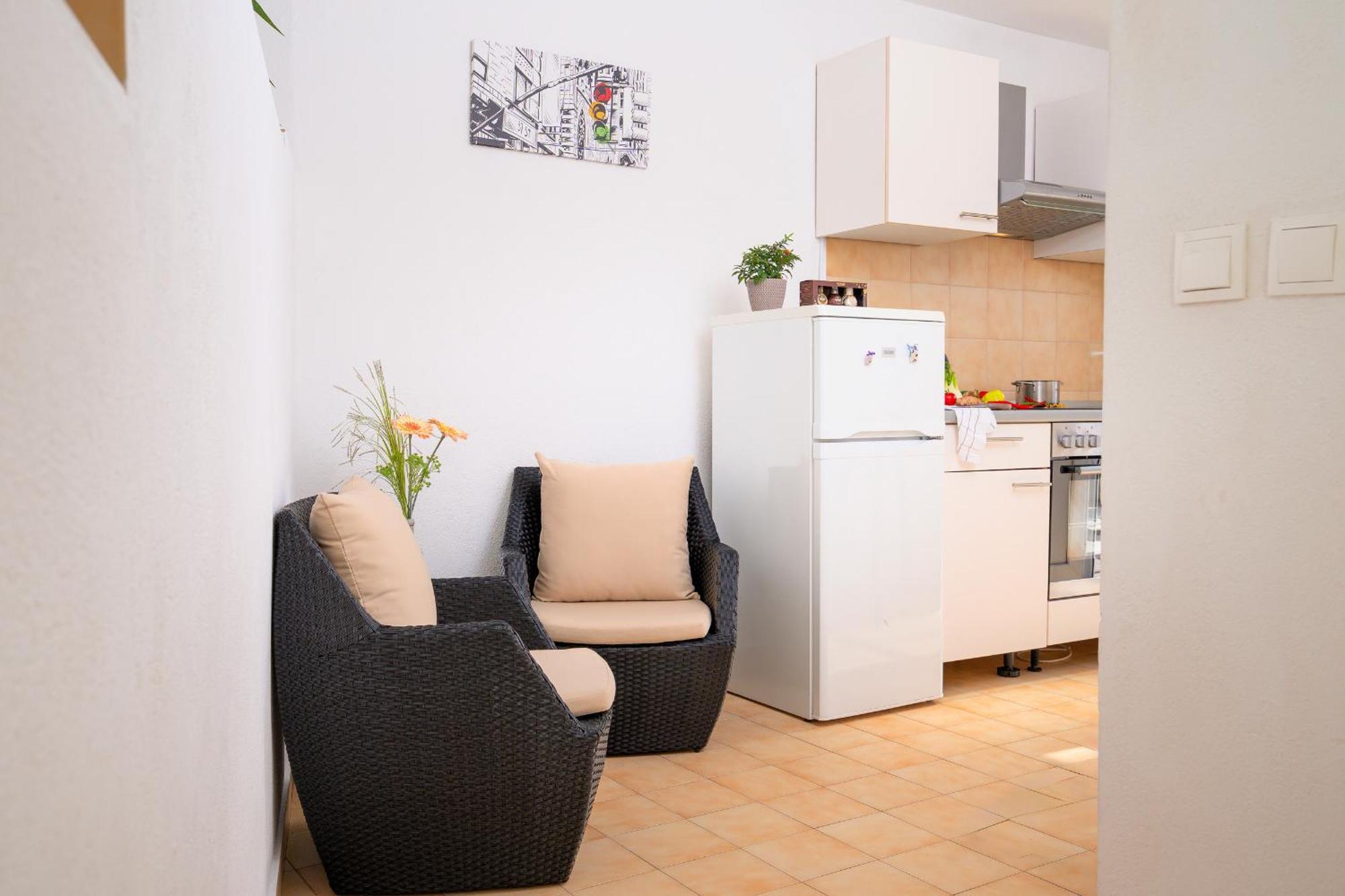 Apartments Lucic Хвар Екстериор снимка