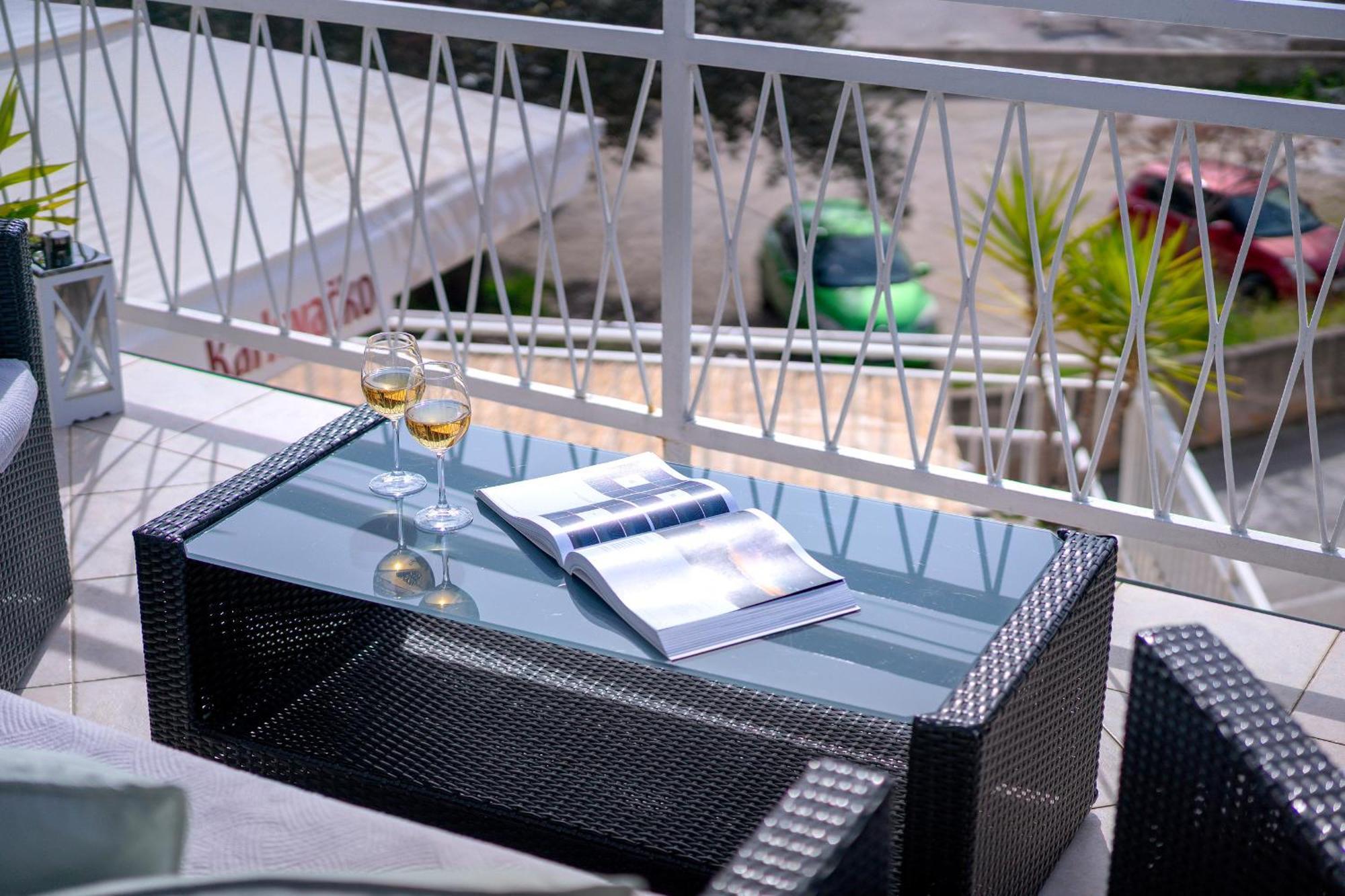 Apartments Lucic Хвар Екстериор снимка