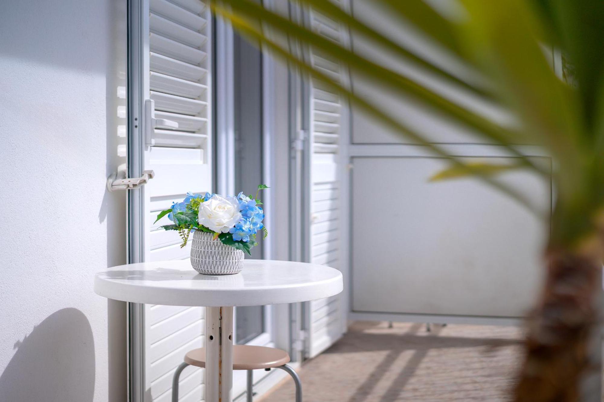 Apartments Lucic Хвар Екстериор снимка